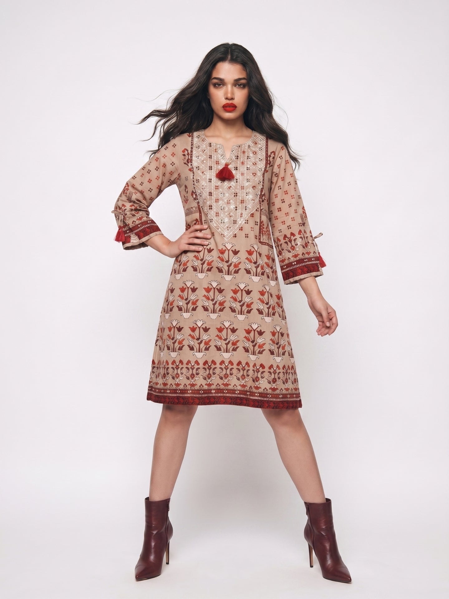 Women's Beige Floral Printed Embroidered Ethnic Kurti